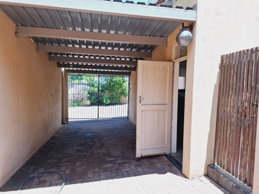 3 Bedroom Property for Sale in Bloemfontein Free State